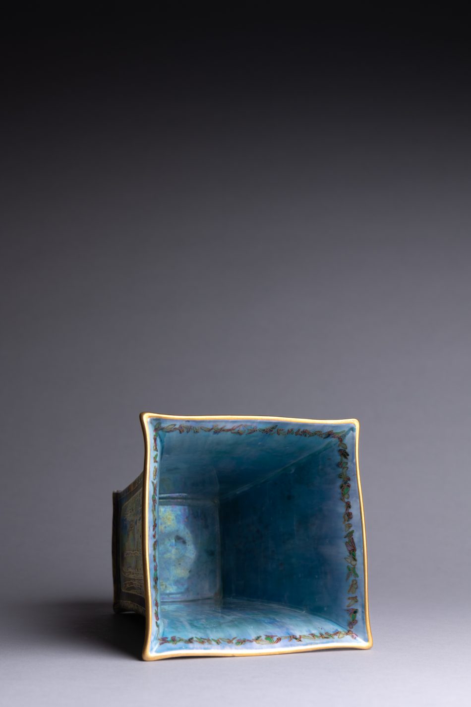 Fairyland Lustre Vase - Image 8