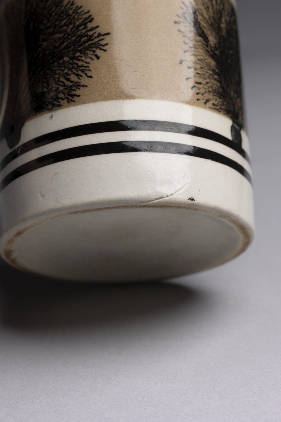 English Mochaware Mug - Image 8