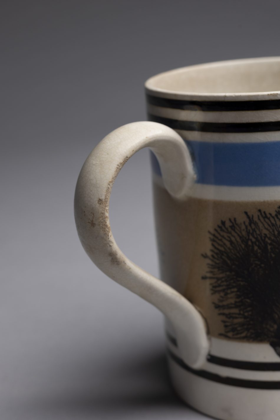 English Mochaware Mug - Image 6